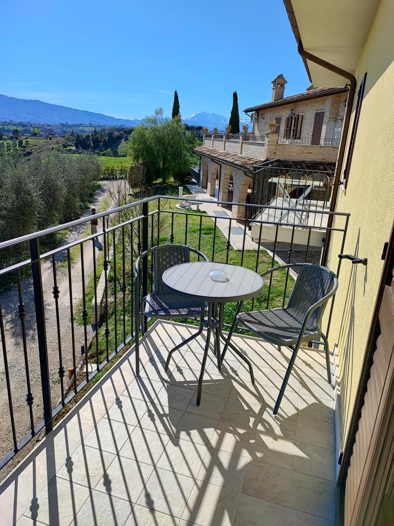 Agriturismo Alla Solagna Colli del Tronto Luaran gambar